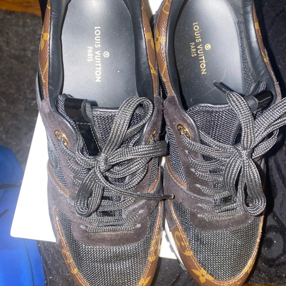 LV runner sneakers - Picture 2 of 6